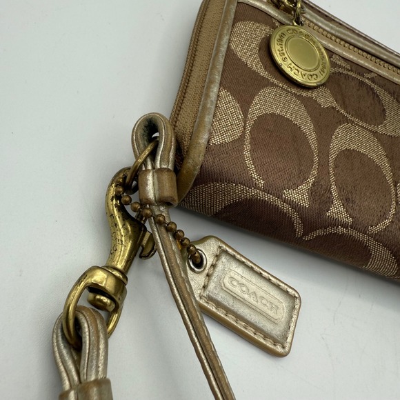 Coach Hampton Signature‎ C Logo Tote + Matching Wallet - Picture 14 of 16